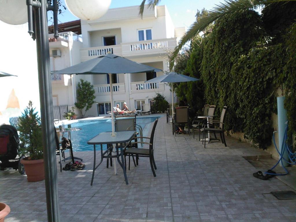 Aparthotel Akatos Agia Marina (Crete)